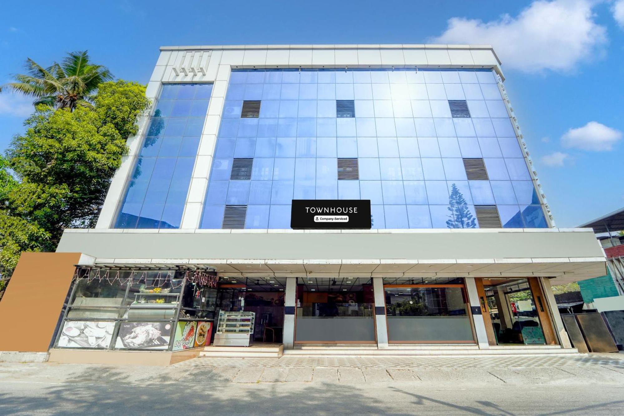 Super Townhouse City Center Ernakulam Kochi المظهر الخارجي الصورة
