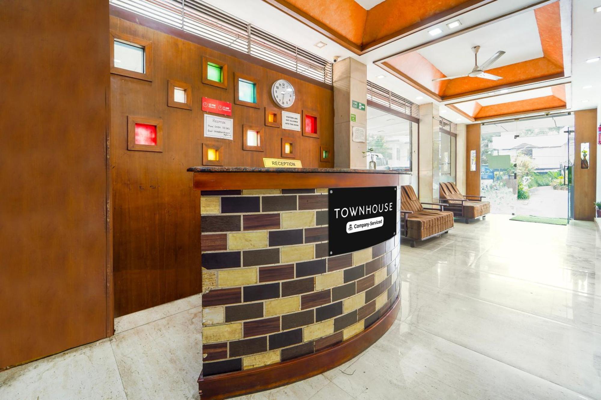 Super Townhouse City Center Ernakulam Kochi المظهر الخارجي الصورة