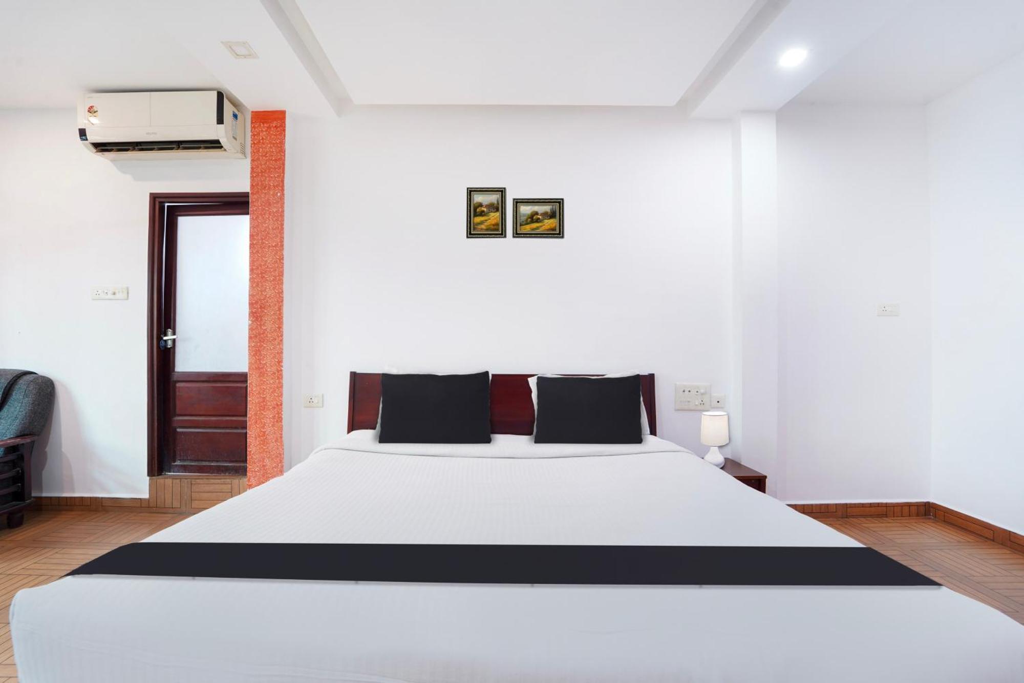 Super Townhouse City Center Ernakulam Kochi المظهر الخارجي الصورة