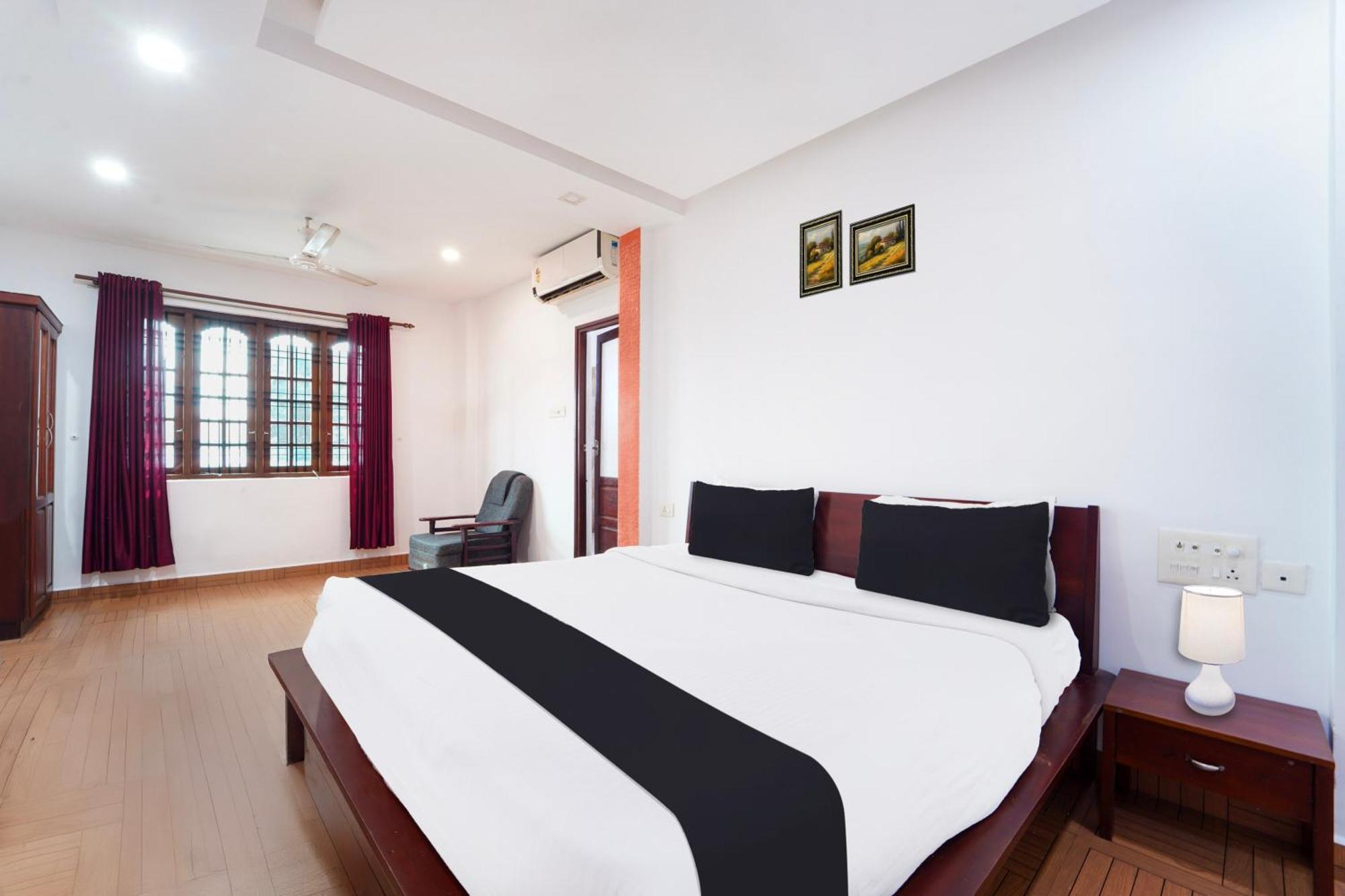 Super Townhouse City Center Ernakulam Kochi المظهر الخارجي الصورة